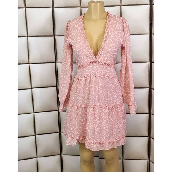 Rue 21 key hole dress - Picture 2 of 5